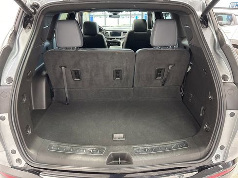Used 2023 Buick Enclave Essence w/ Experience Buick Package image 35