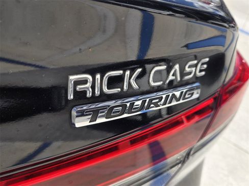 Used 2023 Honda Civic Touring image 15