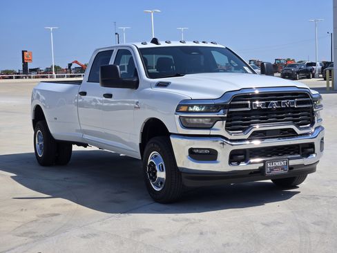 New 2027 RAM 3500 Tradesman w/ Chrome Appearance Group A AWD/4WD image 3