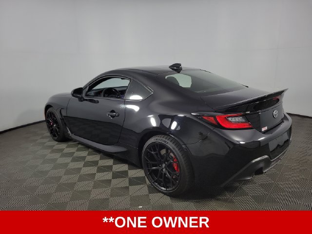 Used 2025 Toyota GR86 Premium w/ Performance Package RWD image 6