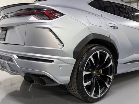 Used 2022 Lamborghini Urus AWD/4WD image 14
