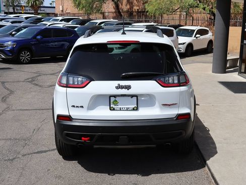 Used 2021 Jeep Cherokee Trailhawk w/ Premium Leather Package AWD/4WD image 10