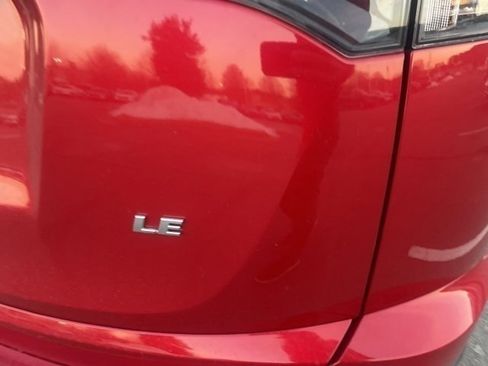 Used 2017 Toyota RAV4 LE image 5