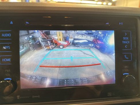 Used 2016 Toyota Tacoma TRD Off-Road image 20