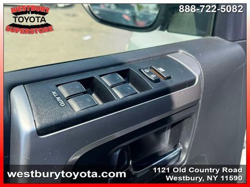 Used 2024 Toyota 4Runner Limited AWD/4WD image 21