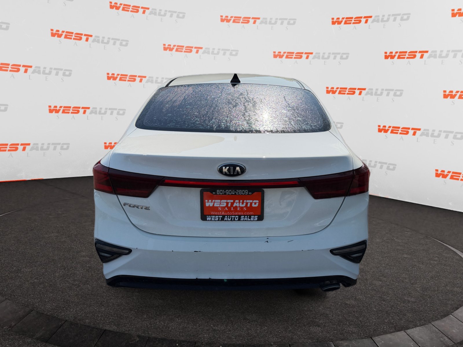 Used 2019 Kia Forte LXS FWD image 4