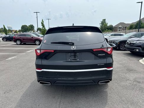 Used 2024 Acura MDX SH-AWD w/ Technology Package image 4