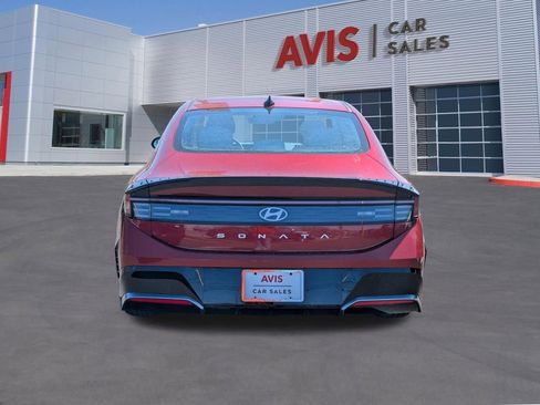 Used 2025 Hyundai Sonata SEL FWD image 7