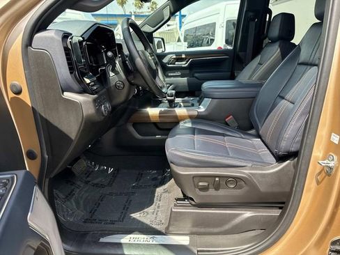 Used 2024 Chevrolet Silverado 1500 High Country w/ Technology Package image 19