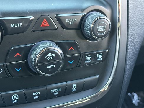 Used 2018 Dodge Durango SXT w/ Trailer Tow Group IV AWD/4WD image 31