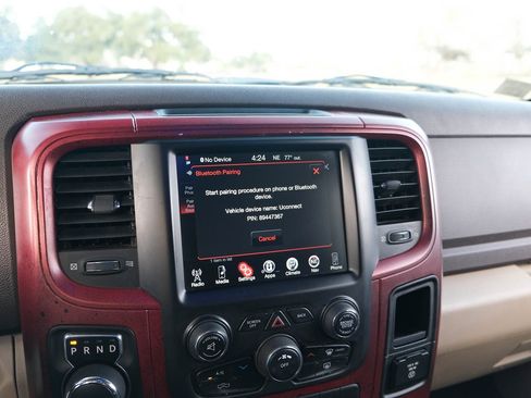 Used 2014 RAM 1500 Lone Star image 32