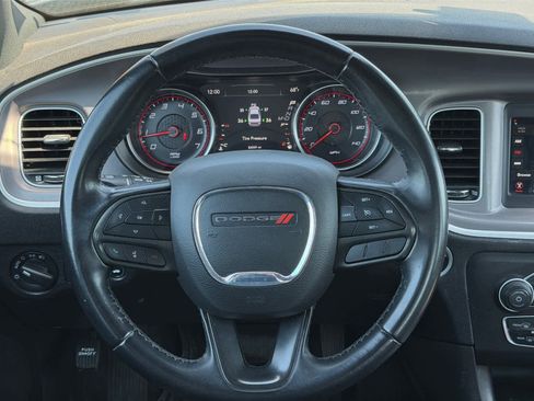 Used 2022 Dodge Charger SXT RWD image 12