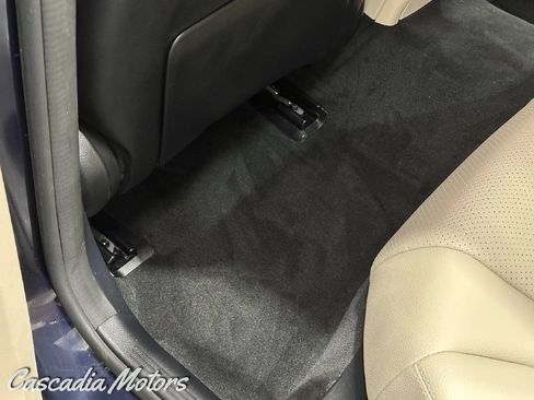 Used 2016 Mercedes-Benz C 300 4MATIC Sedan image 24