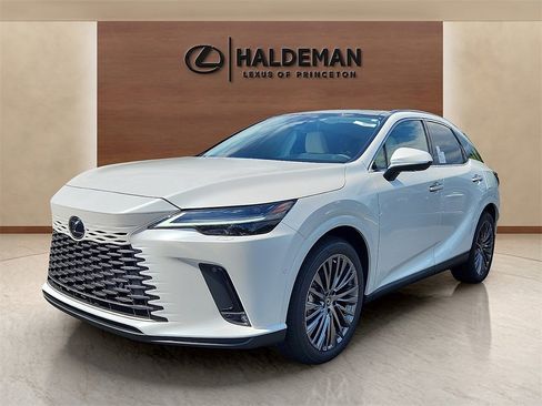 Used 2024 Lexus RX 450h AWD w/ Luxury Package image 2