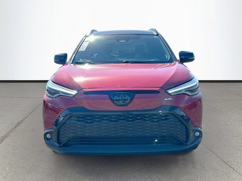 Used 2024 Toyota Corolla Cross AWD Hybrid w/ Convenience Package image 2