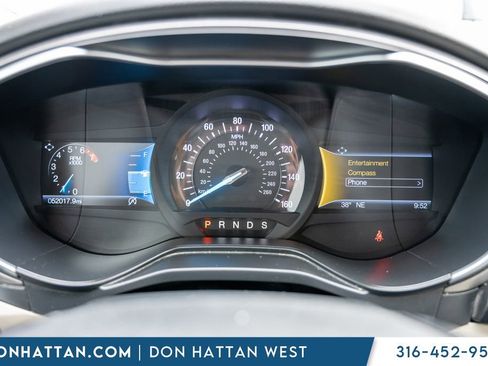 Used 2019 Ford Fusion SE image 7