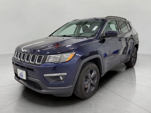 Used 2019 Jeep Compass Latitude w/ Cold Weather Group FWD image 40