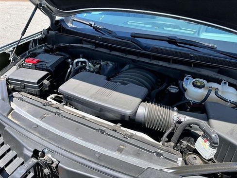 Used 2024 GMC Yukon AT4 w/ AT4 Premium Package image 24