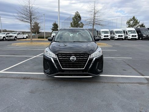 Used 2023 Nissan Kicks S w/ Interior Electronics Package image 2