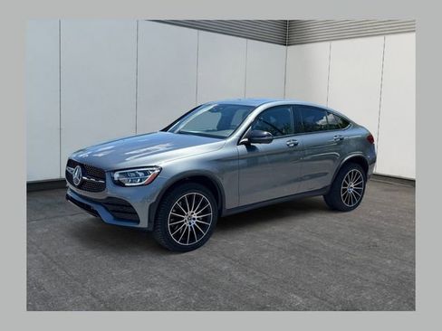 Used 2023 Mercedes-Benz GLC 300 4MATIC Coupe image 1