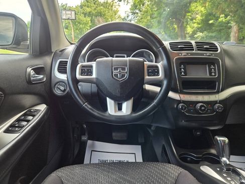 Used 2014 Dodge Journey SXT FWD image 37