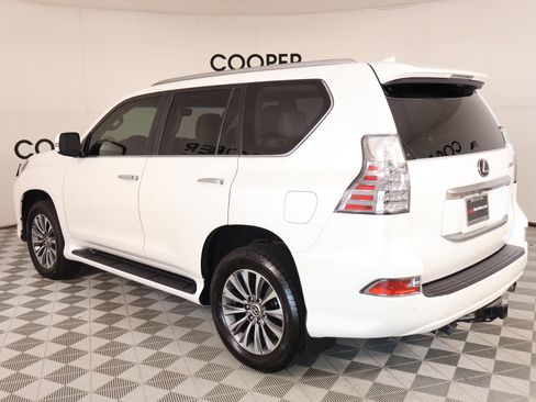Used 2020 Lexus GX 460 Luxury w/ Off Road Package AWD/4WD image 25