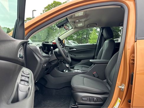New 2026 Buick Encore GX Preferred w/ Comfort Package FWD image 8