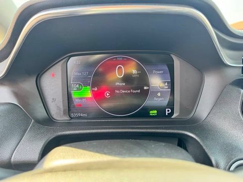 Used 2022 Chevrolet Bolt LT FWD image 30