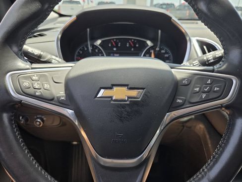 Used 2022 Chevrolet Equinox LT FWD image 27