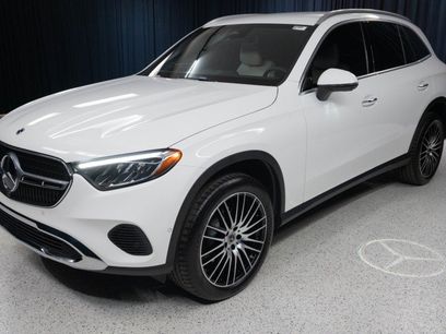 New 2026 Mercedes-Benz GLC 300