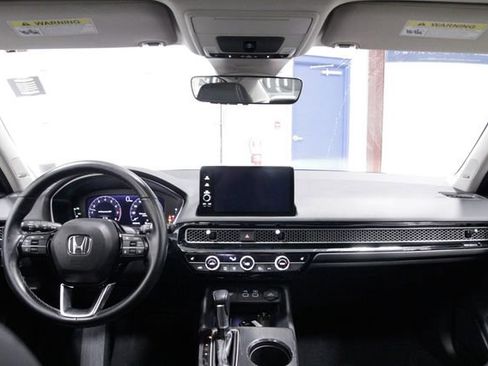 Certified 2022 Honda Civic Touring image 16