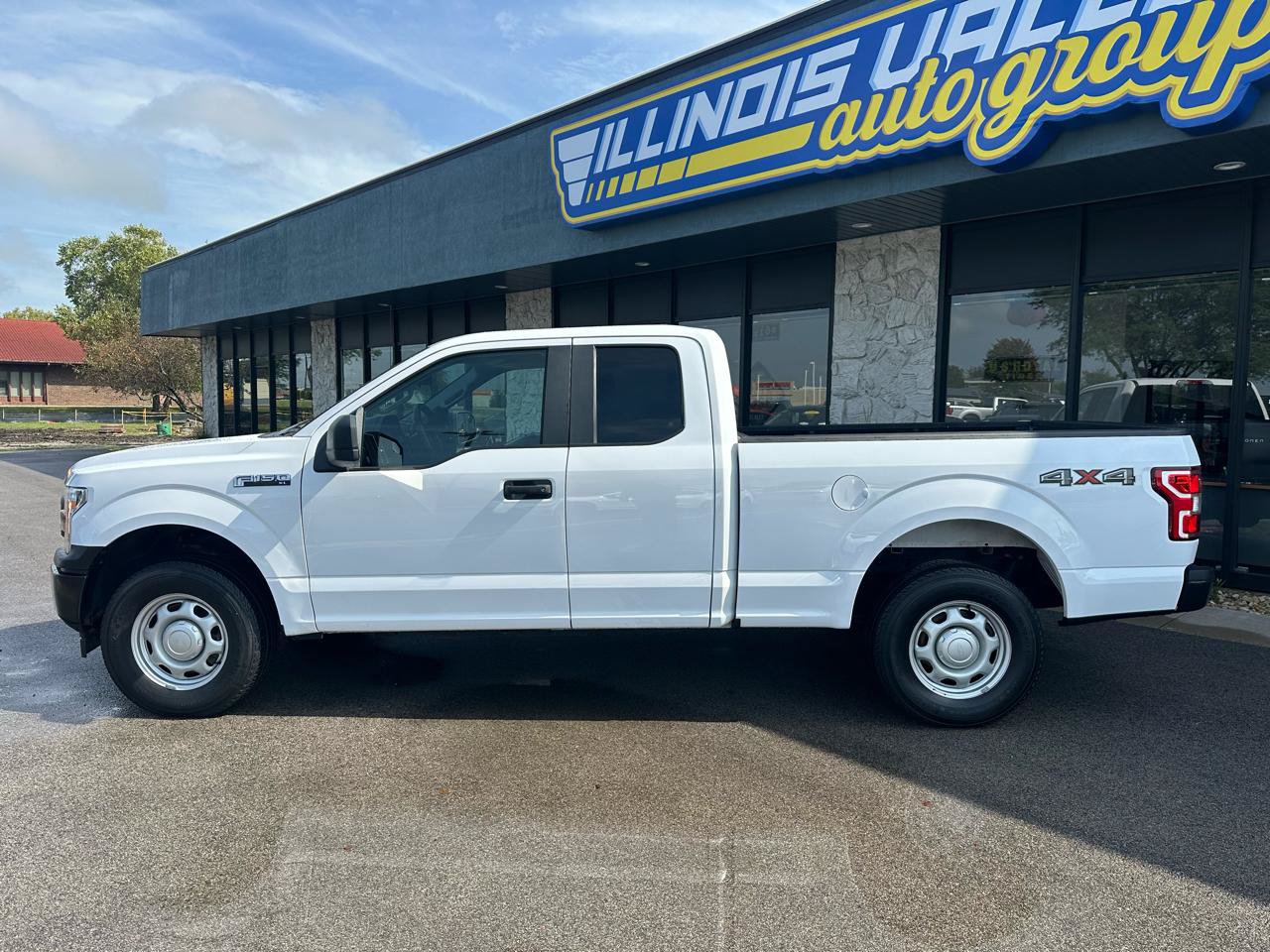 Used 2020 Ford F150 XL w/ Equipment Group 101A Mid AWD/4WD image 4