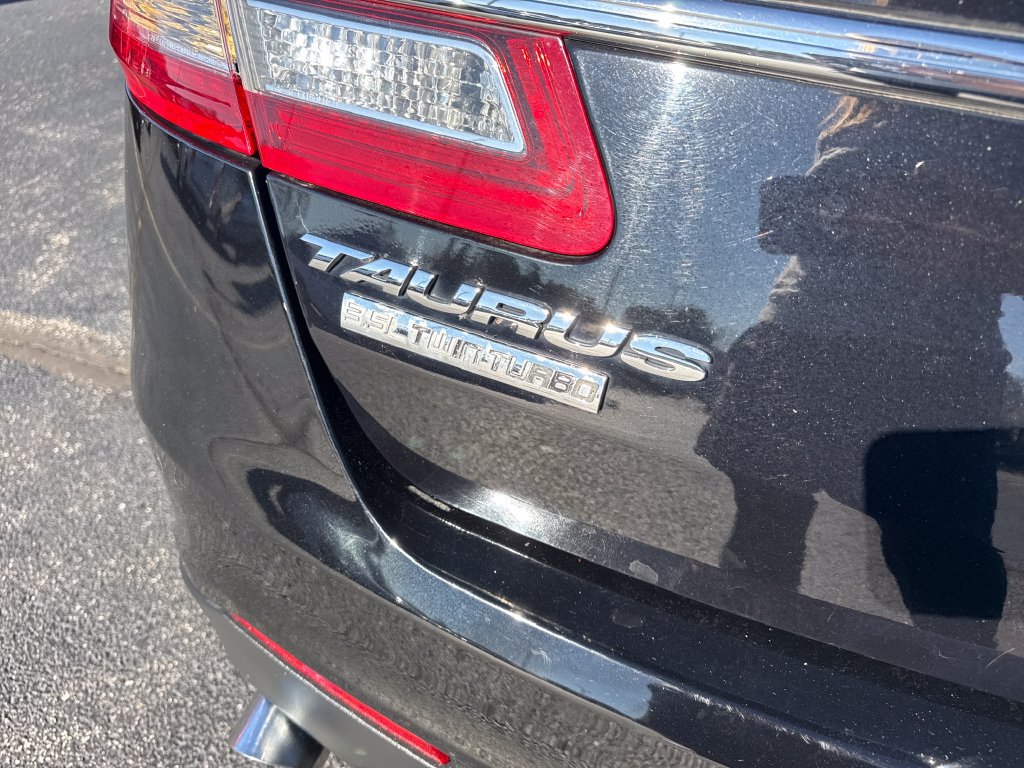 Used 2016 Ford Taurus SHO w/ Equipment Group 401A AWD/4WD image 12