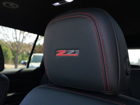 Used 2024 Chevrolet Traverse Z71 image 24