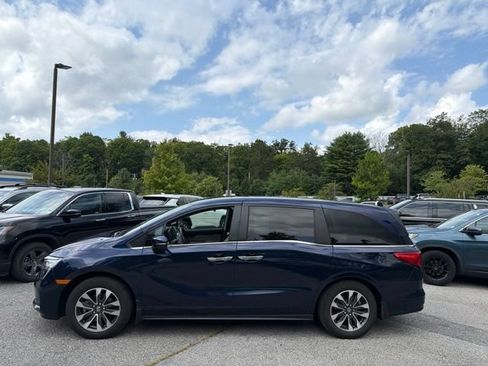 Used 2024 Honda Odyssey EX-L image 4