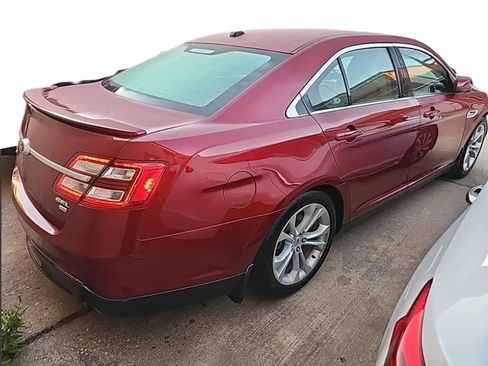 Used 2013 Ford Taurus SEL image 2