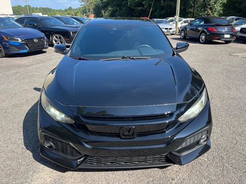 Used 2018 Honda Civic Sport Touring image 4