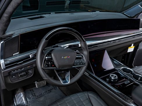 Used 2026 Cadillac Escalade V image 17