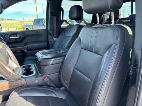 Used 2019 Chevrolet Silverado 1500 High Country w/ Technology Package AWD/4WD image 13