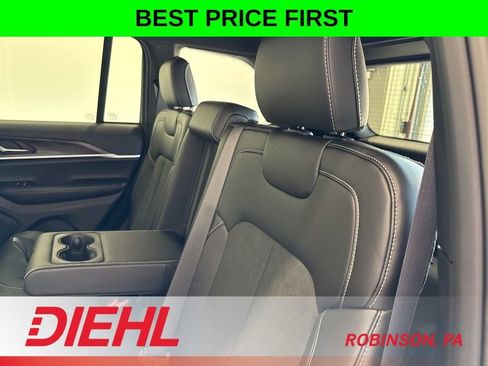 New 2026 Jeep Grand Cherokee Altitude AWD/4WD image 17