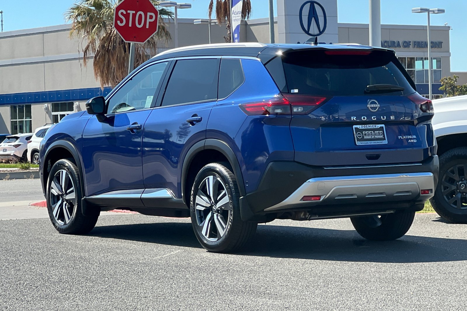Certified 2023 Nissan Rogue Platinum w/ Platinum Premium Package AWD/4WD image 6