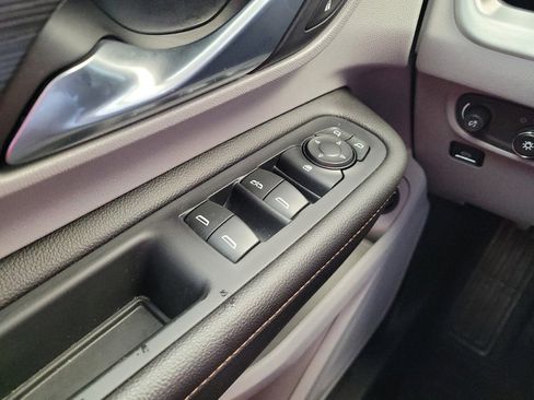 Used 2019 GMC Terrain SLT w/ Preferred Package image 27