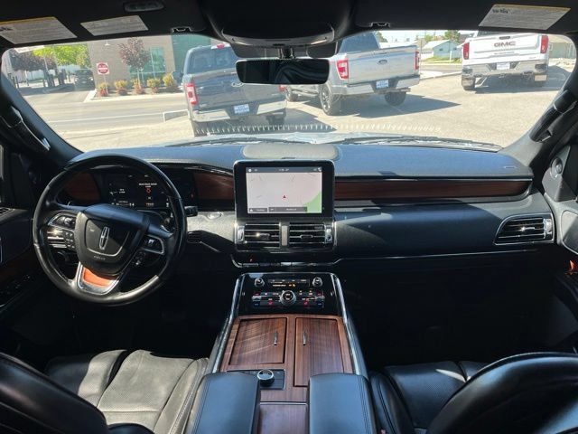 Used 2019 Lincoln Navigator Premiere AWD/4WD image 36