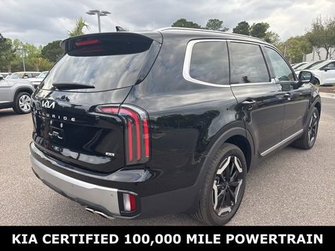 Used 2023 Kia Telluride EX w/ EX Captain's Chair Package image 5