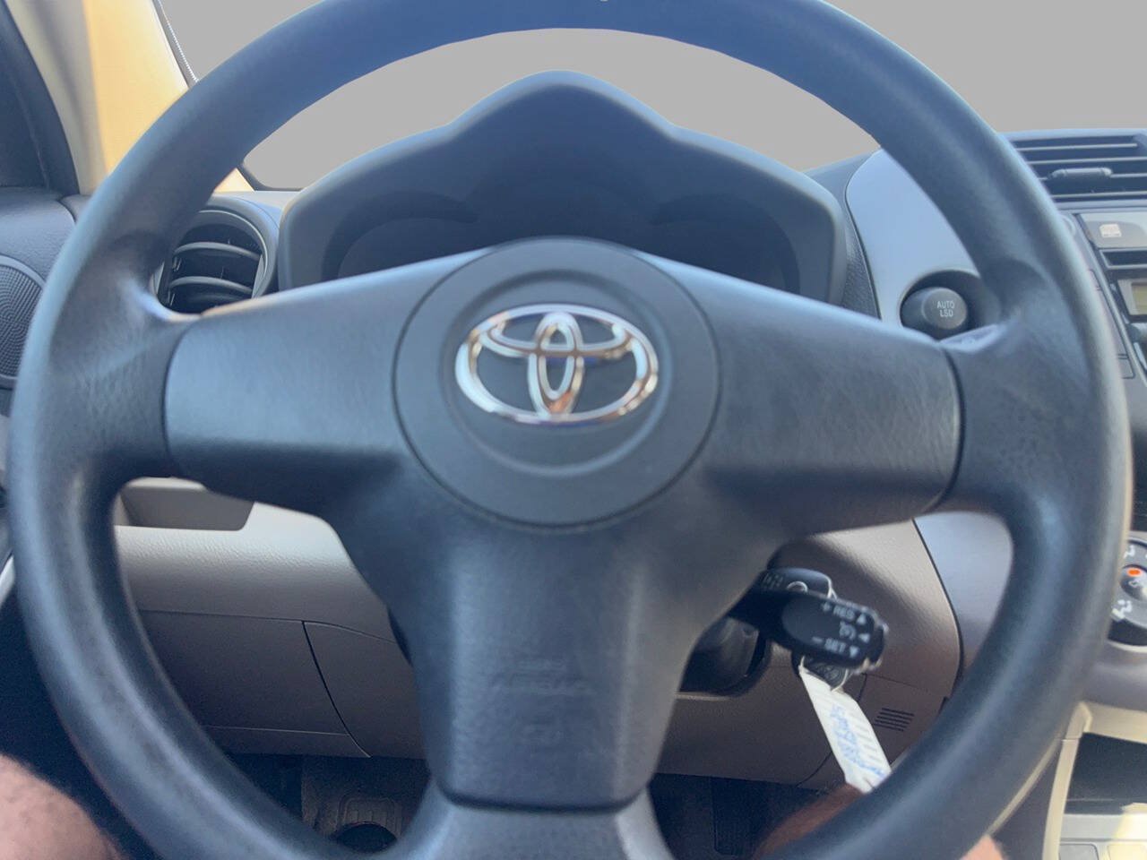 Used 2007 Toyota RAV4 2WD image 37