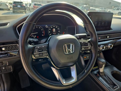 Used 2024 Honda Civic Touring image 15