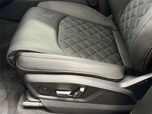 New 2026 Audi SQ7 Premium Plus image 20