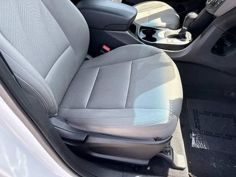 Used 2017 Hyundai Santa Fe Sport FWD image 10