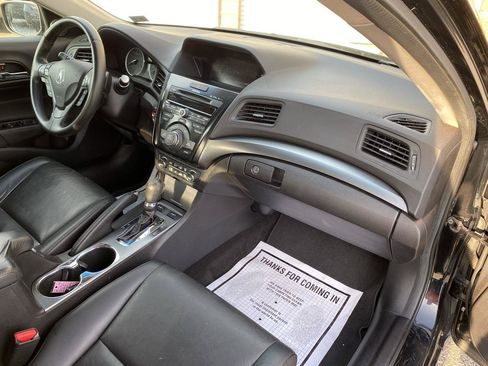 Used 2014 Acura ILX w/ Technology Package FWD image 10