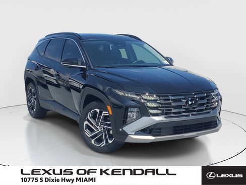 Used 2025 Hyundai Tucson Limited FWD image 1